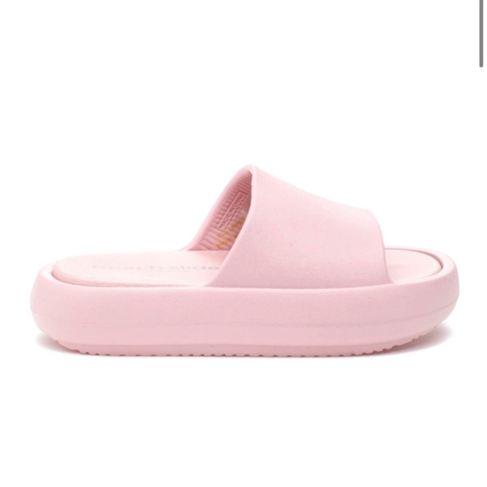 J/SLIDES SQUISH Light Pink EVA Sandal Size 6 New in Box Pool Slides lightweight